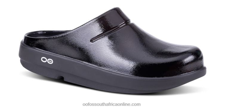 Black 6882D96 Women's OOcloog Luxe Clog OOFOS