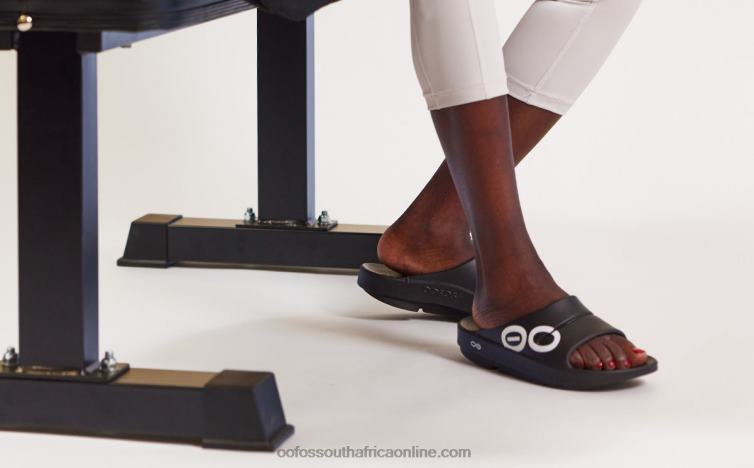 Black White 6882D1 Women\'s OOahh Sport Slide Sandal OOFOS